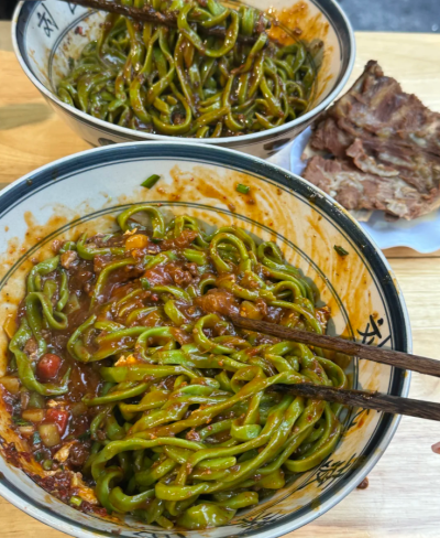Why I Fell in Love with Xi’an Spinach Noodles